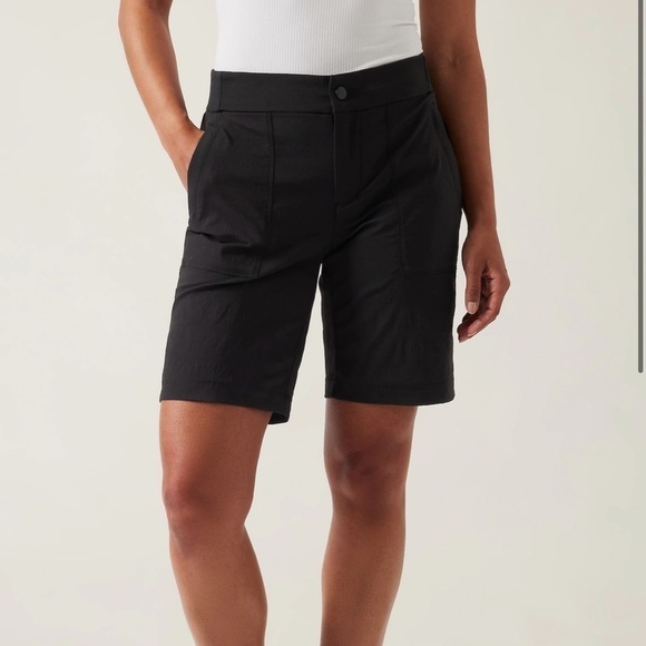 Athleta Trekkie Bermuda 2.0 Shorts 9” Lightweight Ripstop Hiking Camping Black 4 - Picture 1 of 13